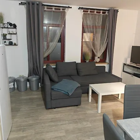 Apartment Work And Fuer 5 Personen 2 Schlafzimmer Grosse Wohnkueche, Bad Und Balkon